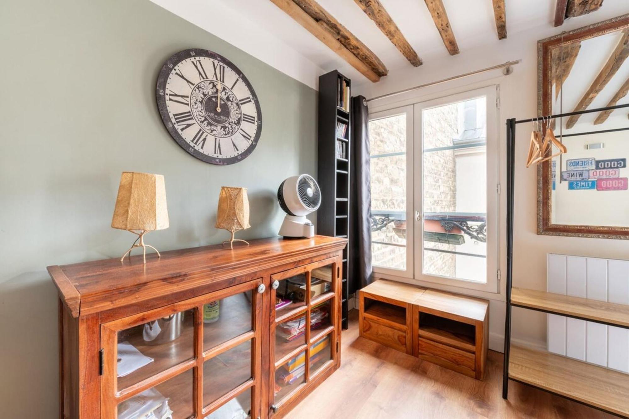 Central Parisian-style Studio Apart - Sentier Appartement